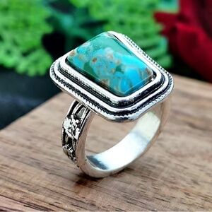 Size 7 Chunky Turquoise Statement Ring